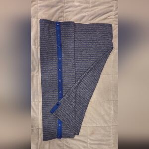 Lululemon Vinyasa Scarf Snap Wrap - Heathered Grey & Blue Stripe Rulu